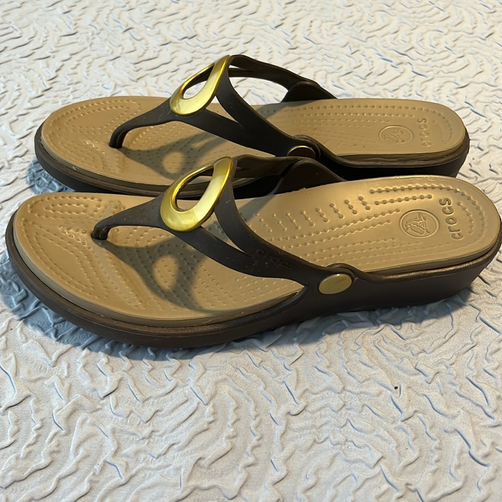 Crocs Wedged Sandals View 4
